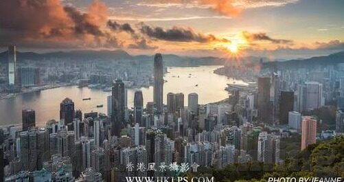 足球比分天气预报-足球比分与天气预报，赛场风云背后的双重密码